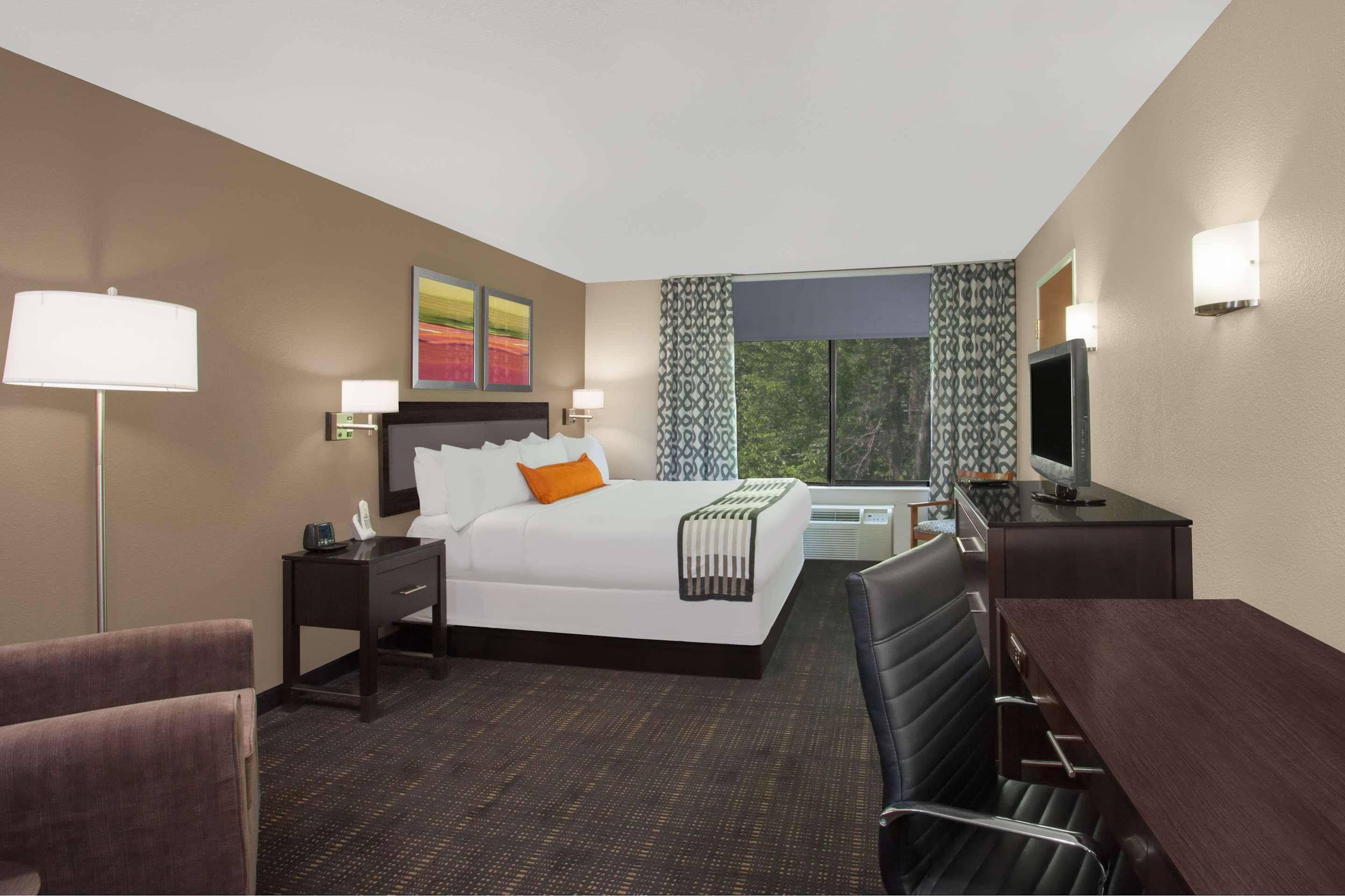 Wingate By Wyndham Columbia Hotell Exteriör bild