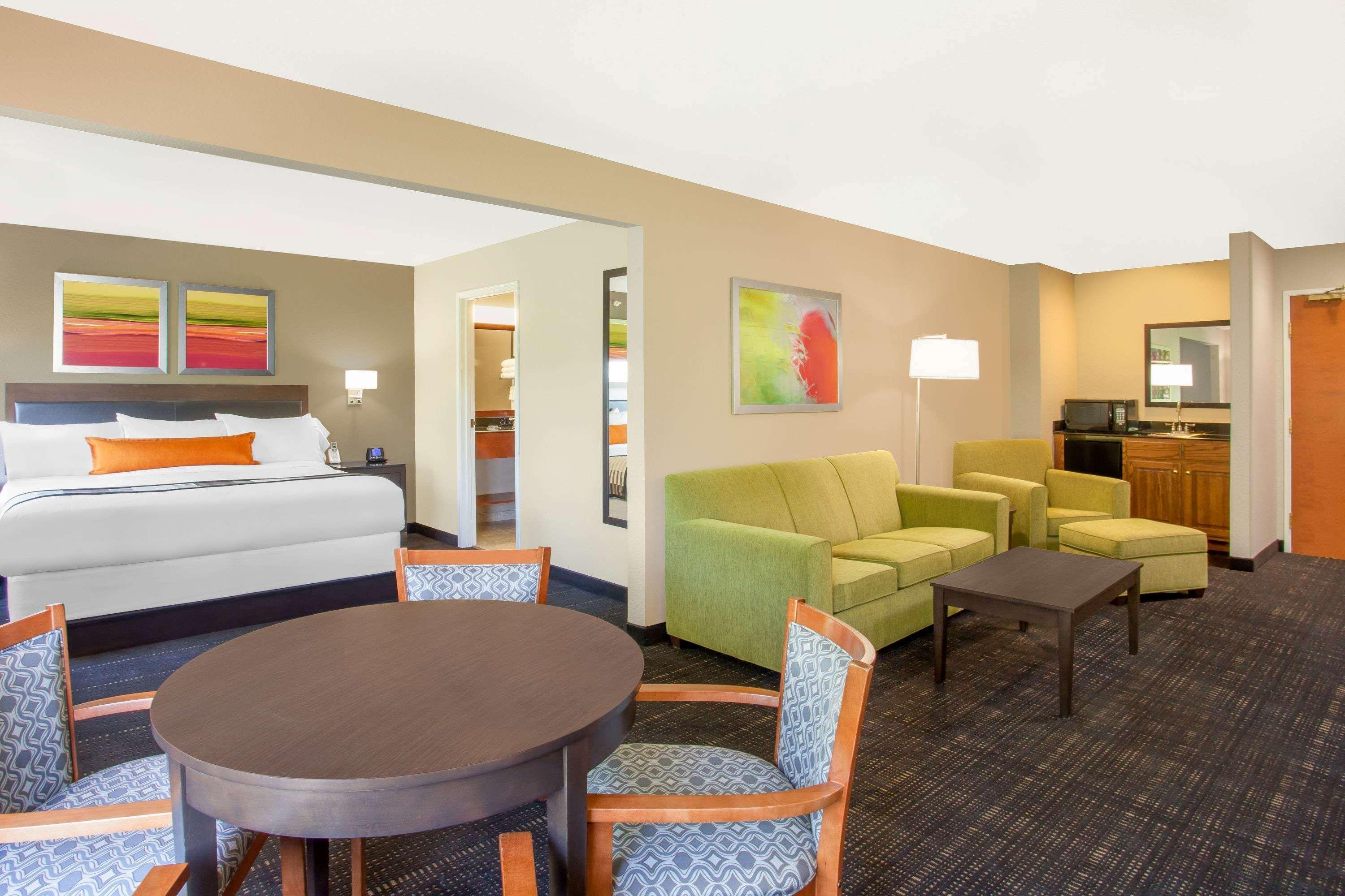 Wingate By Wyndham Columbia Hotell Exteriör bild